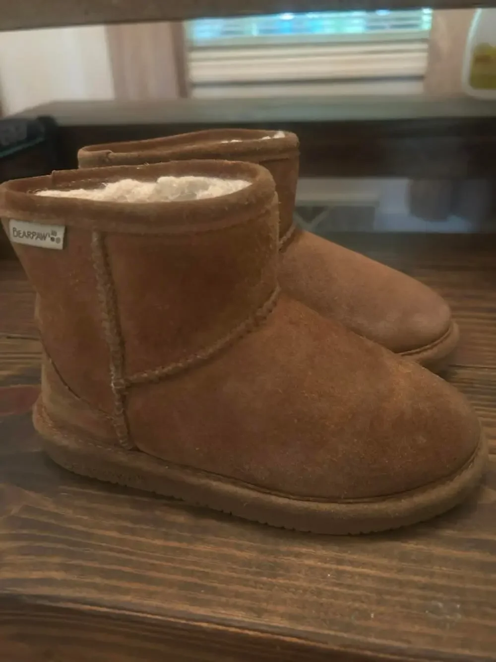 BEARPAW Girls Youth Tan Suede Shearling Lined Winter Boots Size 13